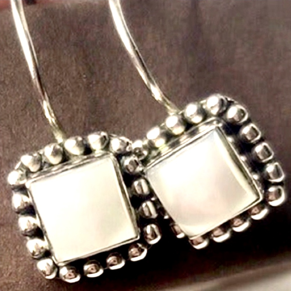 Silpada Vintage Rare Sterling Silver Square Pearl “Button” Earrings - Picture 2 of 4